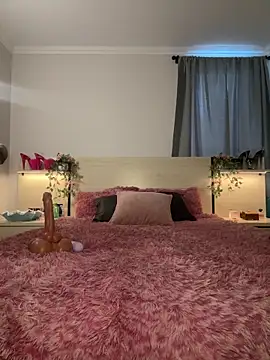NikkiRylie online show from May 28, 10:29 pm