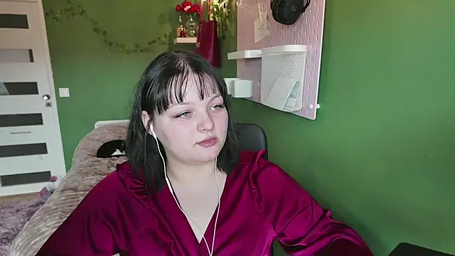 MollyTeen online show from March 13, 9:32 am