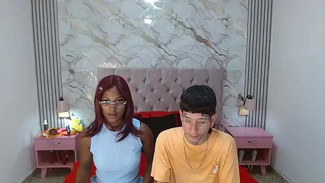 AshlieeGreenn online show from April 23, 7:38 pm