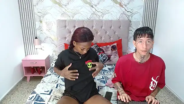 AshlieeGreenn online show from April 16, 9:14 pm