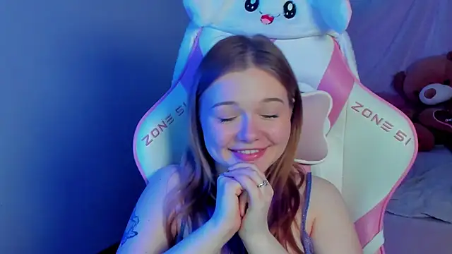 ElinaVale online show from April 28, 2:38 am