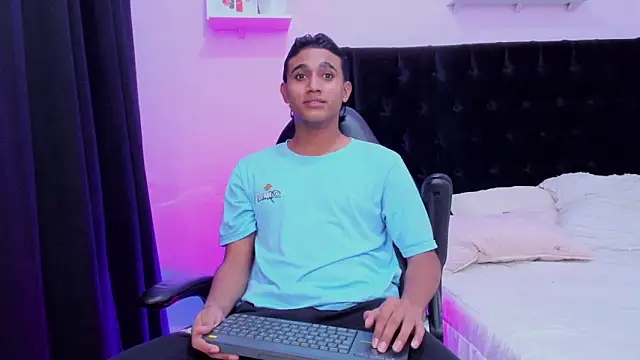 Morgan Bladee online show from April 28, 5:11 am