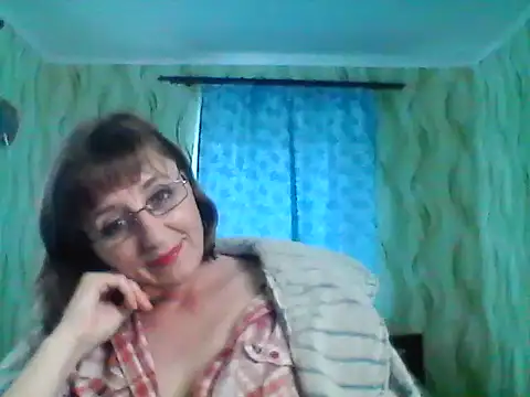 Alisaprice077 online show from April 18, 11:35 am