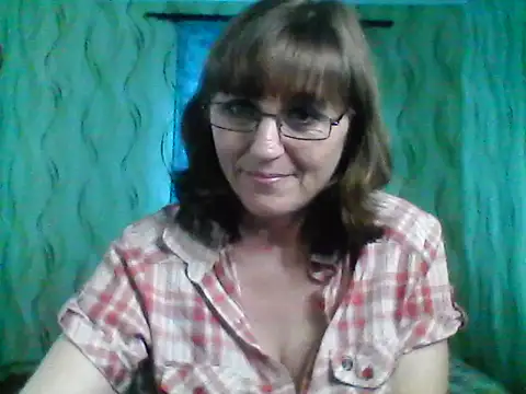 Alisaprice077 online show from April 3, 1:42 pm