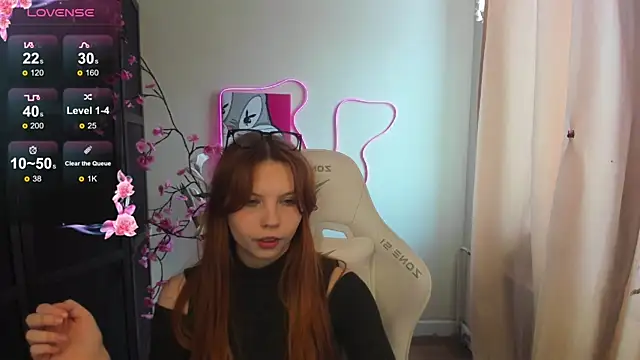 Ember Vexen online show from April 14, 8:36 am