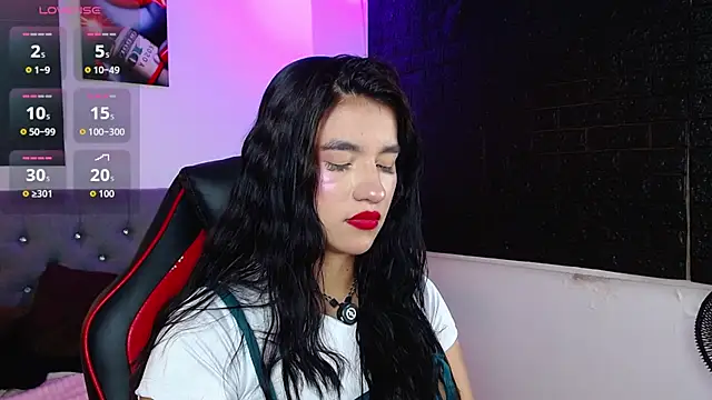 Victoria Rous online show from March 9, 8:34 pm