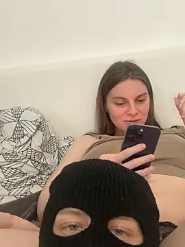 stripcouplee online show from March 18, 10:48 pm