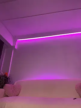 ScarletFlameee online show from March 16, 8:24 pm