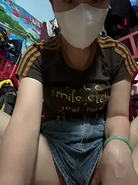 July-lovee online show from April 13, 4:19 pm