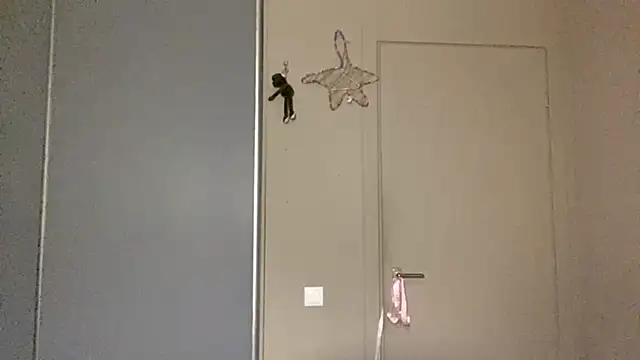 JonnaSzerszen online show from April 19, 5:24 pm