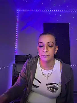 SpicyJenny online show from March 13, 10:33 pm