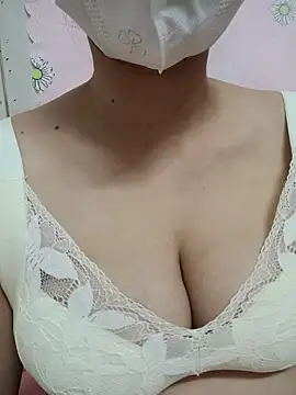 Milk-mlen037 online show from April 21, 1:18 pm