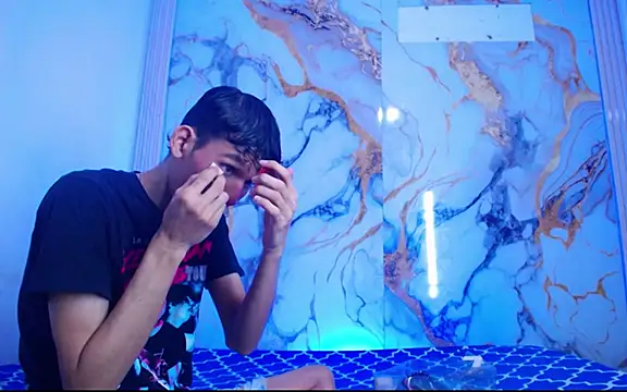 Desire Boys1 online show from April 25, 6:49 pm