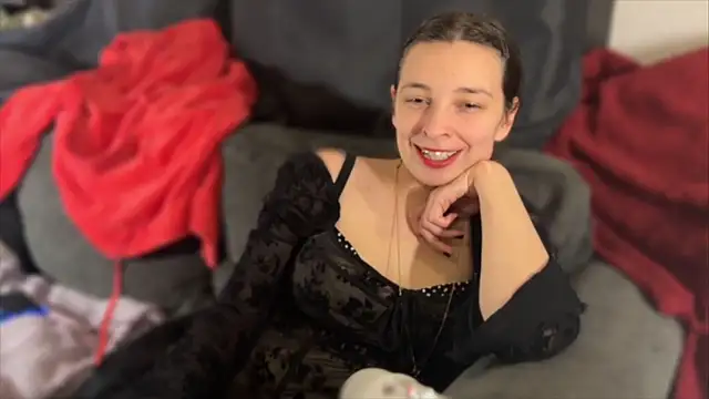 hello katieex online show from April 7, 8:00 pm