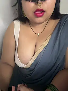 ms daizy online show from August 4, 6:41 am