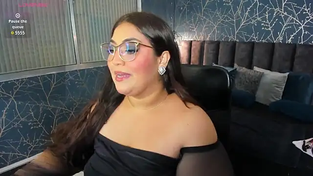 Charlottxl online show from March 17, 3:43 am