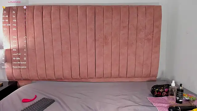 ValeriaRey  online show from March 16, 8:13 pm