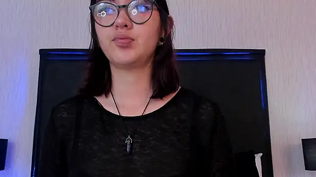 LilithBluum online show from March 27, 11:33 am