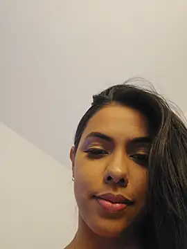 Victoria Evanss online show from April 24, 11:40 pm