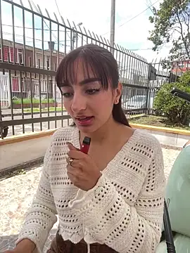 Nahomy Pink online show from March 13, 6:09 pm