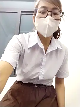 Mai phuong online show from March 11, 2:49 am