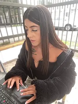 Electra Pinkk online show from April 15, 8:09 pm