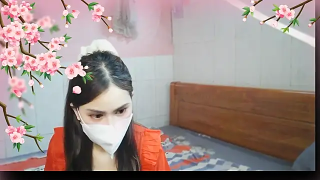 Emma 2603 online show from April 18, 3:47 pm