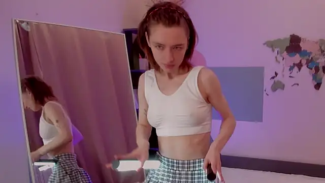 Pretty Victoria online show from April 11, 6:30 am