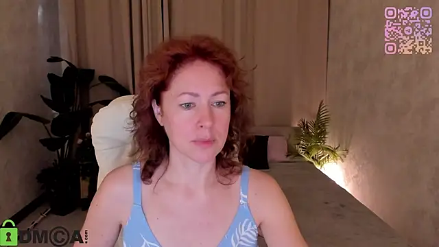 LeticiaRomano online show from June 2, 4:02 am