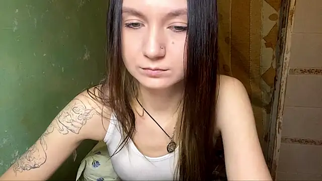 Lollybomb online show from April 20, 9:07 pm