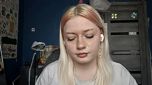 MariYourshaw online show from March 13, 1:01 pm