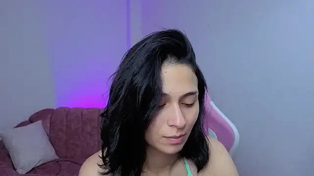 miss  madison online show from April 15, 8:53 pm