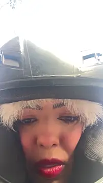 sylphiee  online show from April 24, 12:08 pm