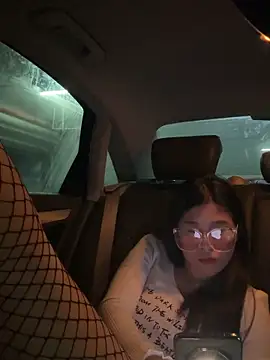 VV-001 online show from March 11, 10:41 am