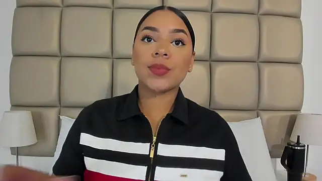 lilly williamss online show from June 11, 3:58 am