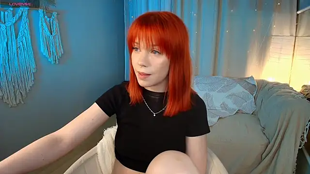 lisa sunny  online show from April 19, 6:10 pm