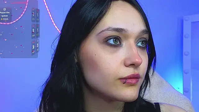 DarcyBlackwood online show from April 26, 1:47 am