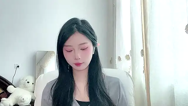 yiyibaby2026 online show from April 30, 2:17 am