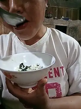 hasaki001 online show from April 28, 5:22 am