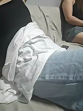 zxc81830 online show from March 19, 12:31 pm