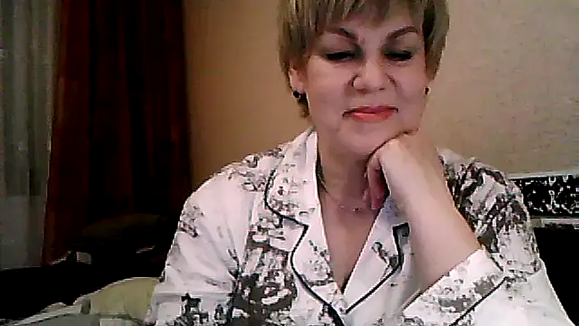 TatkaYang online show from April 2, 8:17 pm