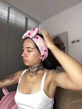 afrodita pinkk online show from May 4, 4:44 pm