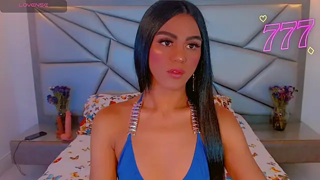 tiifannysexyhot online show from April 23, 11:39 am