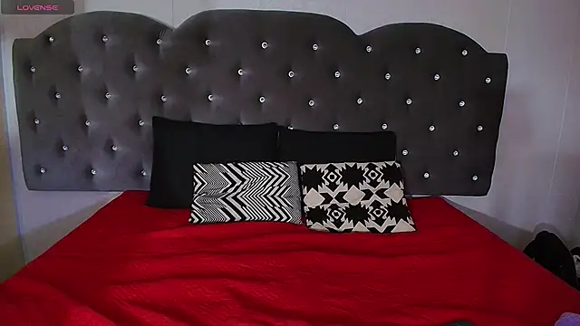 Amarantha rosse online show from April 6, 2:29 pm