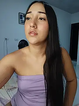 isabellaHill2 online show from July 7, 7:23 am