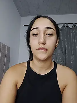 isabellaHill2 online show from July 11, 2:22 am