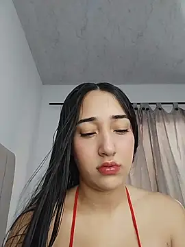 isabellaHill2 online show from July 1, 5:01 pm