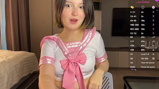 emilyy xoxo online show from April 16, 4:02 am