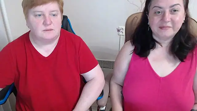 Lindy-Jeanie online show from April 2, 5:43 pm