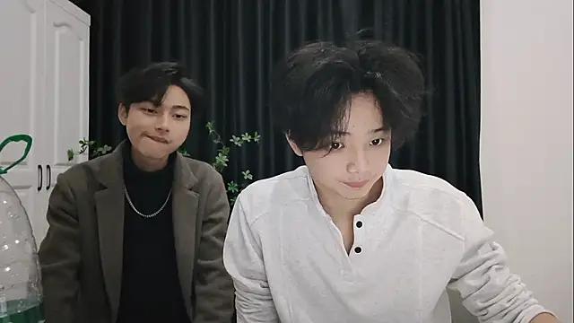 ZH-HUAHUA online show from March 15, 1:46 pm